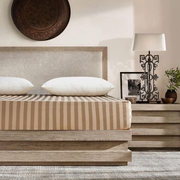Cearceaf cu elastic din Satin 200x200 cm, alb, model cu dungi